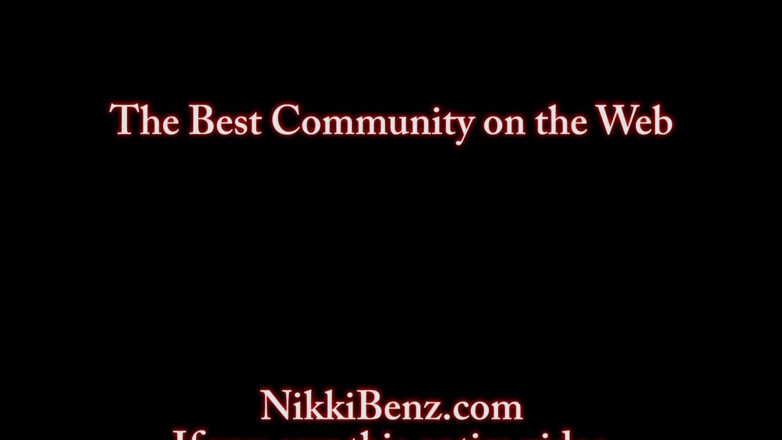 Nikki Benz: Nikki benz mangia figa calda con lesbiche asiatiche london keys