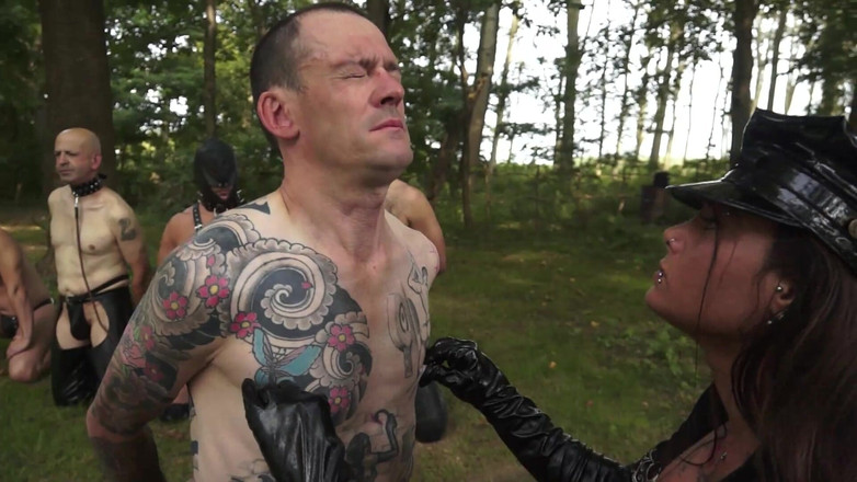 BDSM Deutschland: CBT 痛苦的鸡巴鞭打和捆绑SM