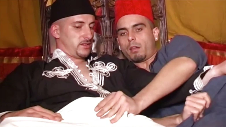 Gay Arab Club: GayArabClub - Возьми это