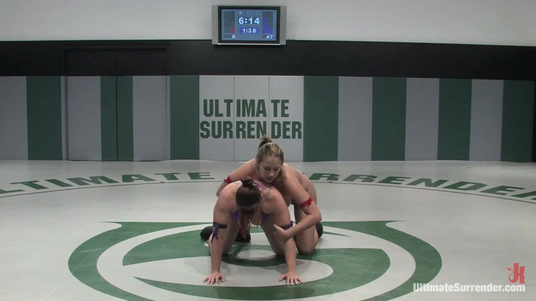 Ultimate surrender by Kink: トリナ・マイケルズ「情熱」(0-2) vs ベラ・ロッシ「アナイレーター」(0-0)