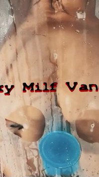 Sexy MILF Vanessa
