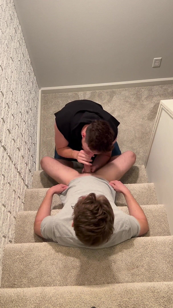 The Step Brothers: Faccio Un Pompino Al Fratellastro per Il Suo Compleanno