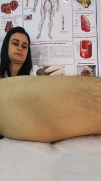 Asistenta L-a Prins Masturbându-se - Și Cu Sânii Până a Ejaculat În Gură!