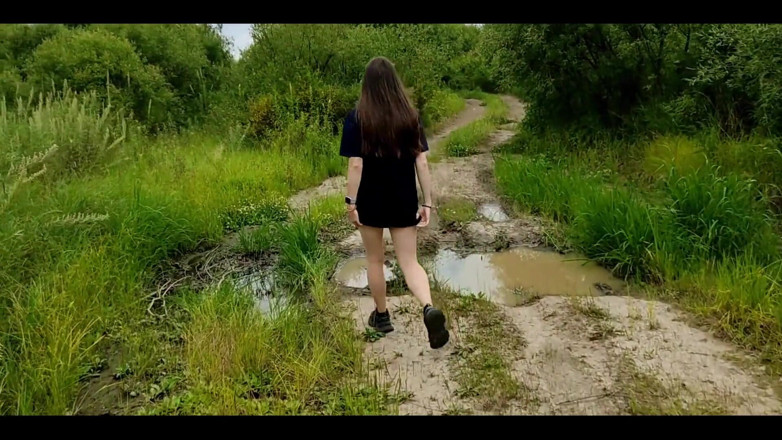 MissPopa: Eu continuo correndo nua e me exibindo na natureza.