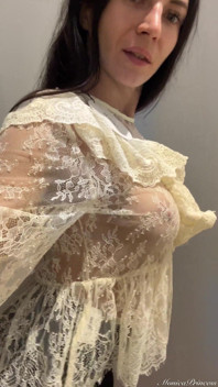Tops Try on in a Locker Room, Big Boobs Flashing 