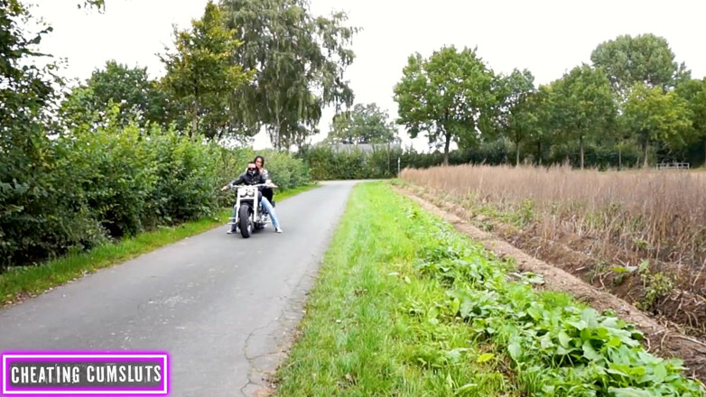 Cheating Cumsluts: Motorcyclist Fucks Cheating Slut Pussy!