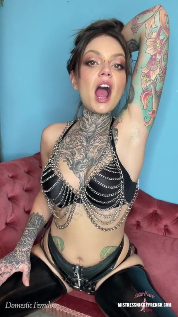 Domestic femdom: Invited to Worship Neighbours Armpits