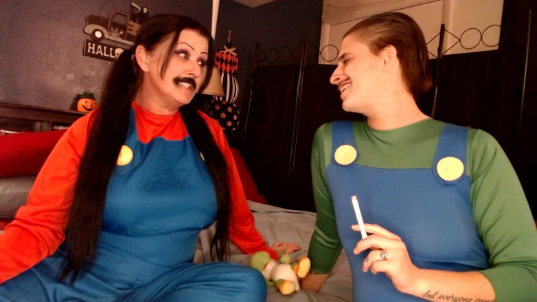 Abby Anna: Rehat asap Halloween Cosplaying