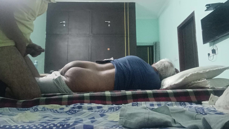 Rajasthani-old-lover: Indian Desi Boys Sex with Neighbour Stepfather and Army Officer...
