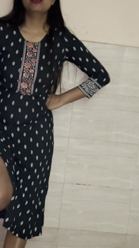 Cuñado atrapado bhabhi fumando solo desi india bhabhi consigue su culo y coño follado todos los días por su devar en hindi audio