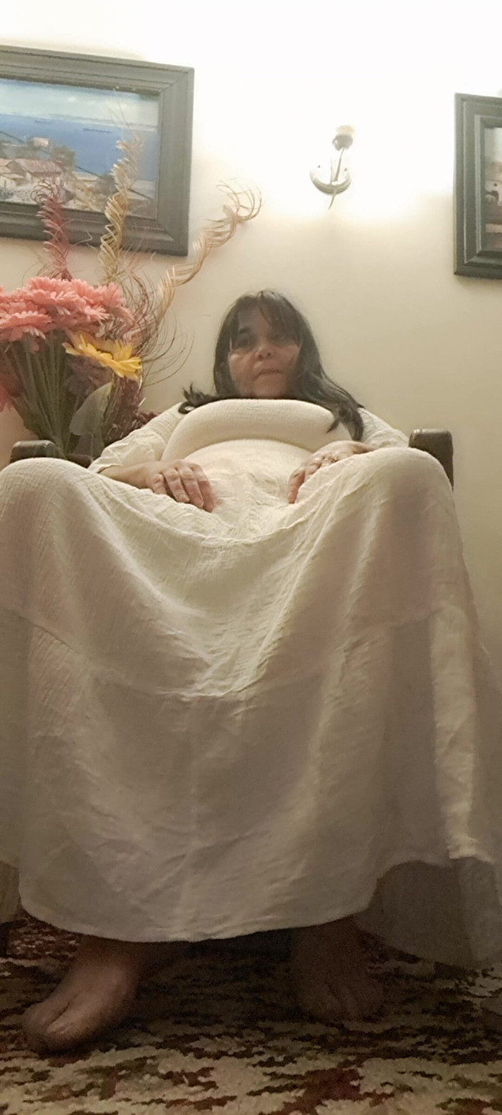 Mommy big hairy pussy: Toccando e assaggiando Cosa c'è sotto il vestito