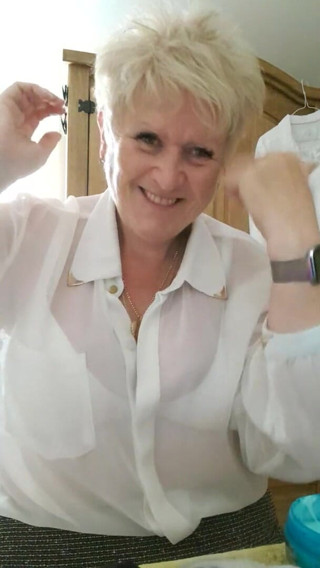 Uk Joolz: Cum watch me do my hair
