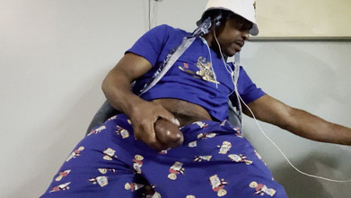 Brickzilla: Ты обожает лизать возбужденный хуй, Yah