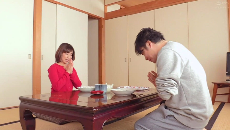 Raptor Inc: Je regarde du porno avec la belle-mère de ma femme......