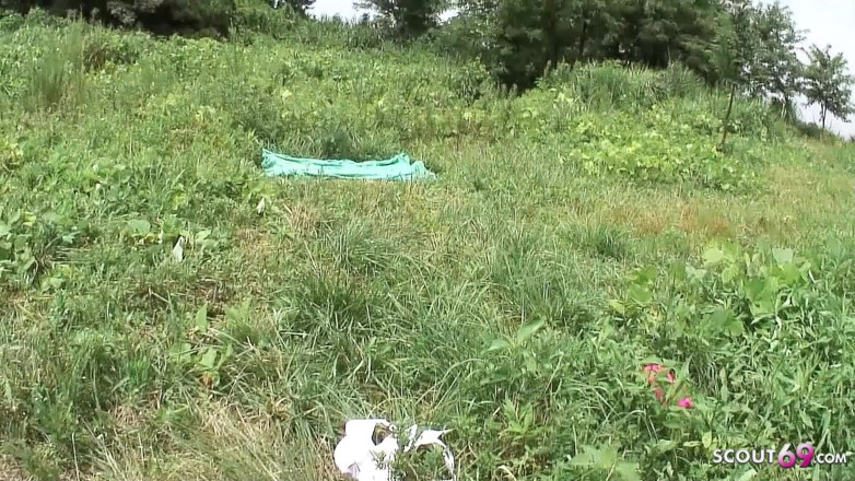 Asian porn collection: Skinny Japan Teen with Hairy Pussy Fucked Outdoor by Step...