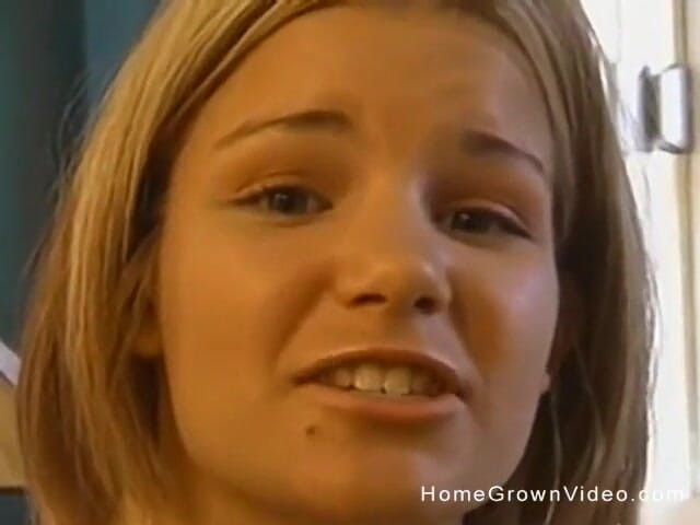 Homegrown Oral: Misty Parks Pertama Kali Deepthroating