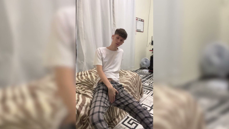 Kedoimath: Kedoimath Skinny Teen Twink Showing Body and Cum on the...