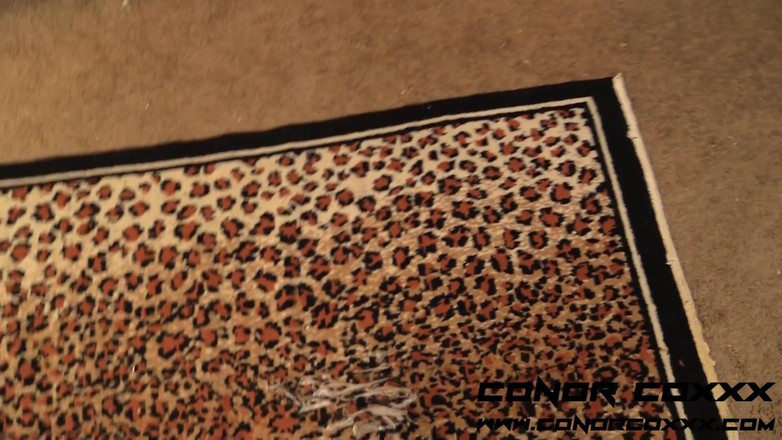 Horny Household: Een pijpbeurt krijgen van hete secretaresse