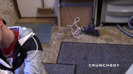 Jess Royan XXX: Leo fucked bareback and cum in a sneaker