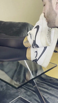 Dirty White Sneaker Worship - Valeria Night (part 1)