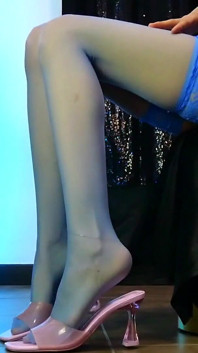 Asmr Squared Low Heels and Stockings Worship