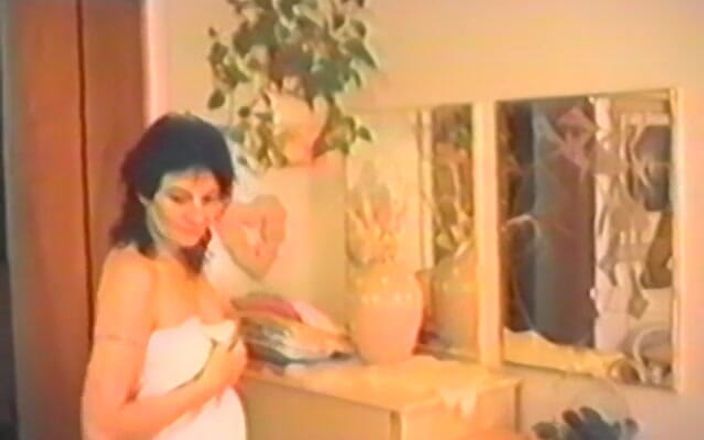 Homegrown Vintage: Дикий с винтажной киской