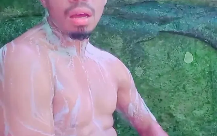 Josueacuna: Handjob in the Bathroom 1