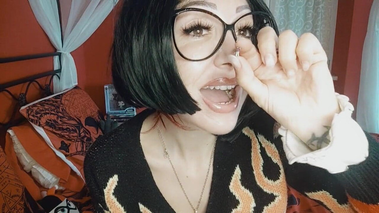 savannahamatoriale: 그녀의 누락 된 치아 대신에 당신을 사용하는 거인