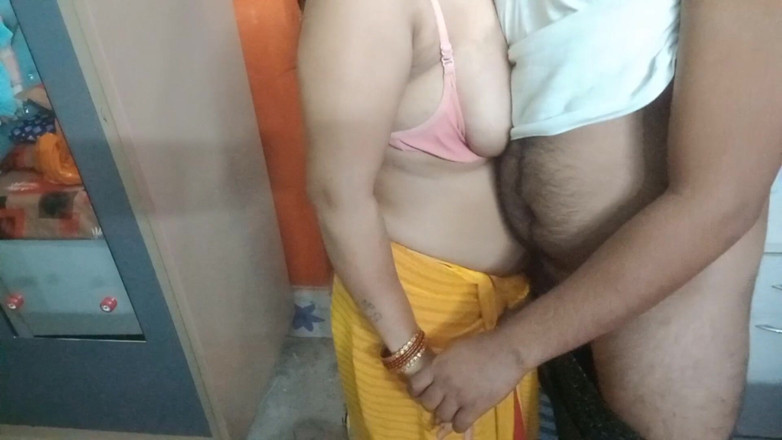 Manjushukla: Indická roztomilá bhabhi má románek