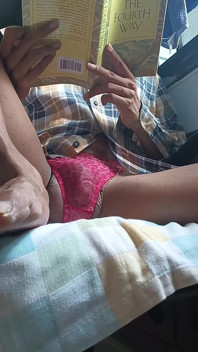 Відео від першої особи: підлога дивиться на мої ноги