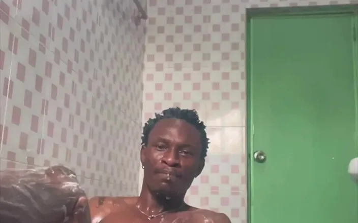 Stilesbhalifa1: After Shower Show Boys Sex a