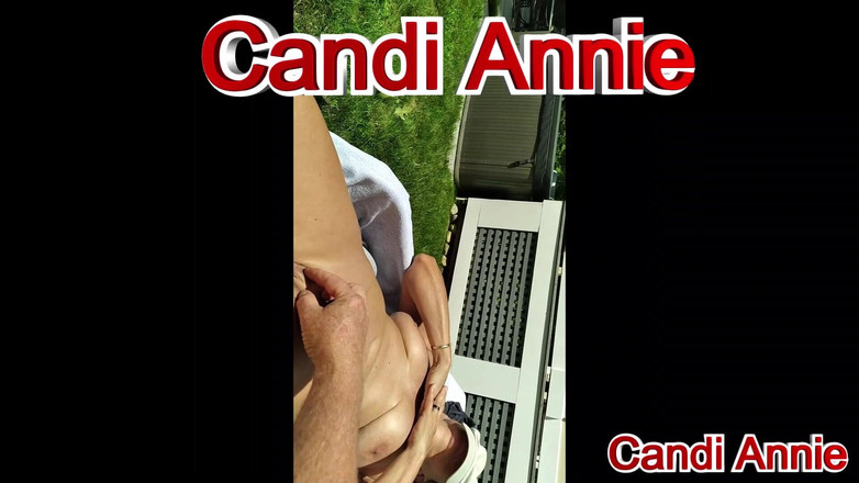Candi Annie: Cel mai bun futai în aer liber și înghițire de spermă matură de...