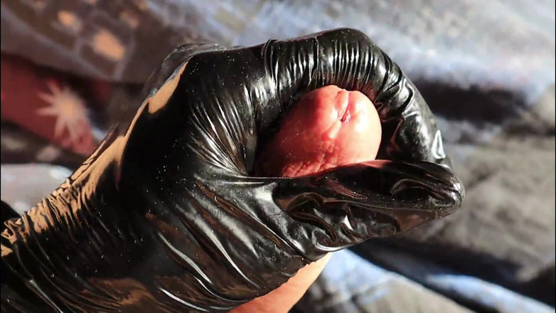 SEXY_GUYBEST: Almost Cumming From a Long and Gentle Cock Massage in...