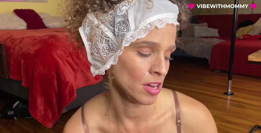 VibeWithMommy: Spuug vervelende assistente houdt van haar meester Joi Ik wil...