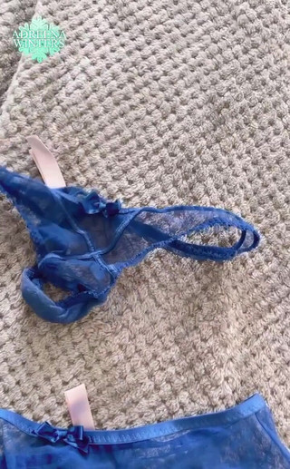 Adreena Winters: Dan sebagainya latihan cuckold awak bermula