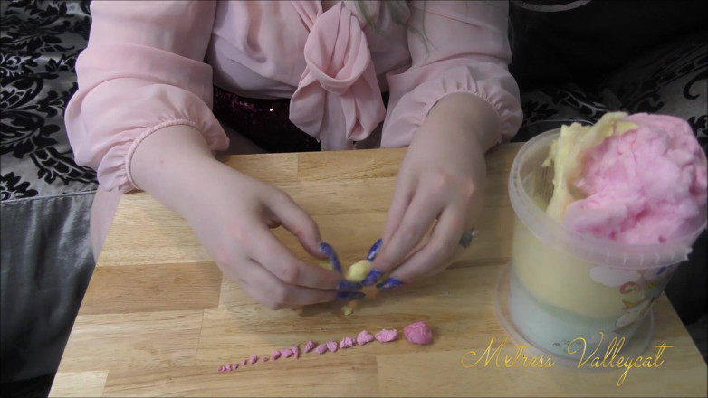 Mxtress Valleycat: Anime nails dan candy floss