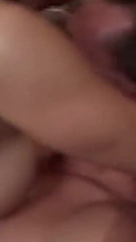 Kutas głodny mokry milf gangbanged - usta i cipki wypełnione gorącymi ładunkami spust