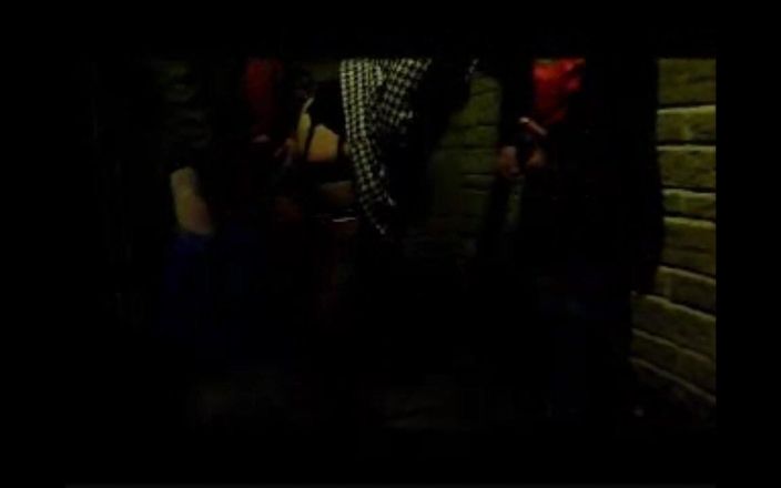 Dogging after dark: Baise dehors