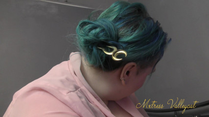 Mxtress Valleycat: Hair fall