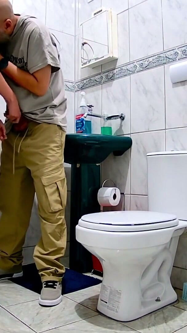 Gabi SweetCouplesStories: Господиня стає інтимною у ванній після тренування.