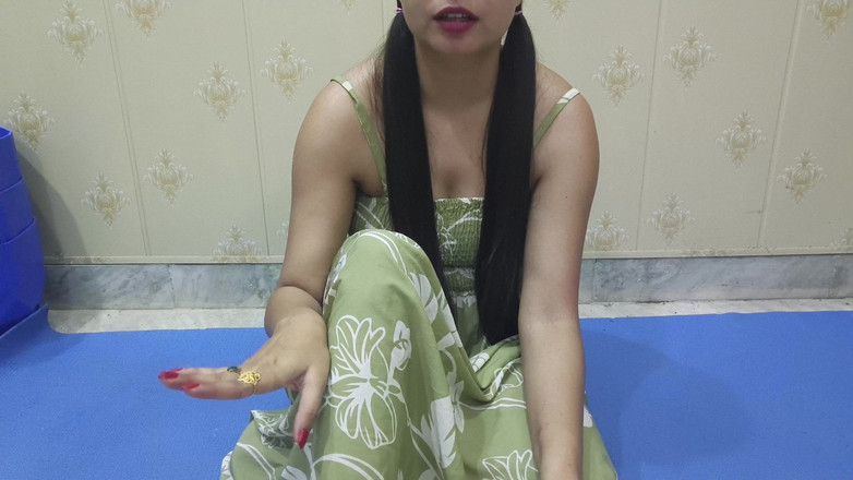 Saarabhabhi6: La sorellastra cattiva flirta con il fratellastro caldo e viene...