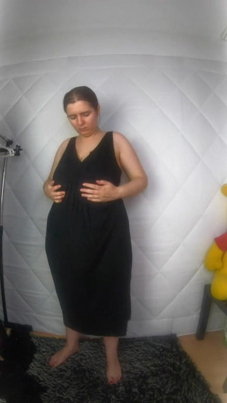 Lingerie Review: Mencoba gaun tanpa sensor