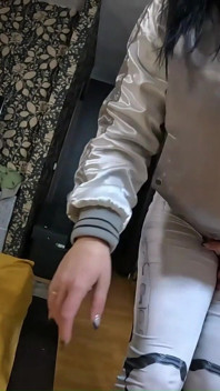 Milf diep in keel en masturbatie plagen - cameltoe, tieten & sperma spelen