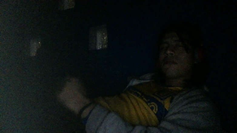 AlexAlejandro13: Lelaki matang pada awal pagi