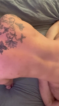 Tatăl vitreg musculoas însămânțează un băiat latino