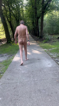 Naked Walking Seen by Many People