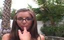 Chica Suicida DVD: Sexig brunett amatör veronica sten tar en stor kuk djupt...