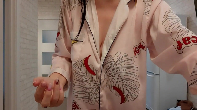 ANGELA_LADY: MILF se probudila a chce sex a kundičku taky