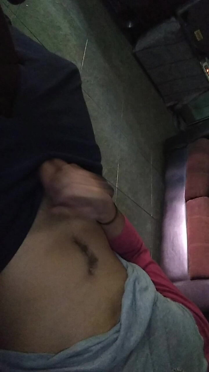 AlexAlejandro13: सोफे पर गर्म