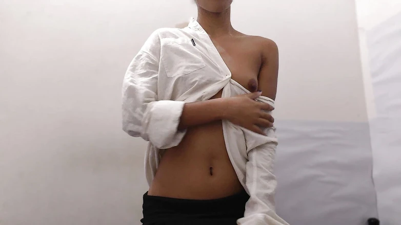 desigirl93: Stunning Punjabi Girl Showing off to Her Long Distance Boyfriend